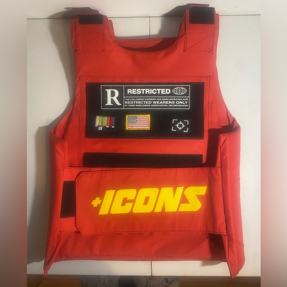 Men’s Red Icons Vest with front storage pocket